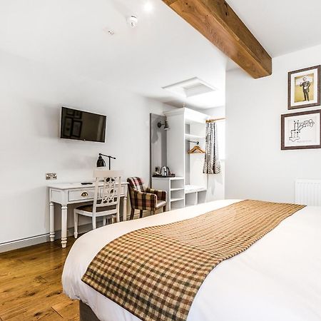 Bed and Breakfast The Walhampton Arms Лимингтон Номер фото