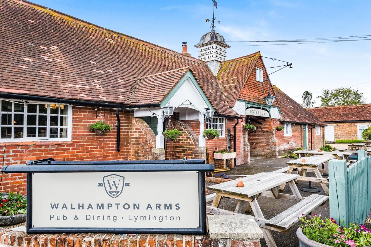 Bed and Breakfast The Walhampton Arms Лимингтон Экстерьер фото